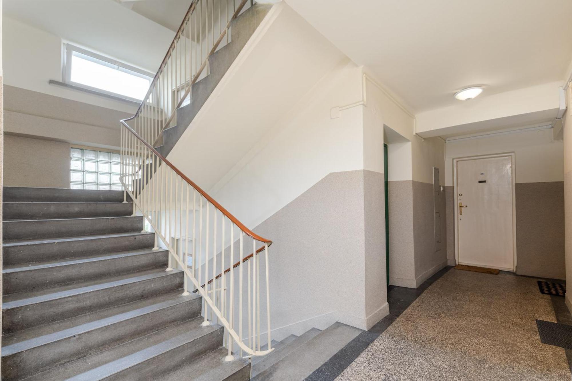 Czarnowiejska Mini Studio With Loggia Krakow Bagian luar foto