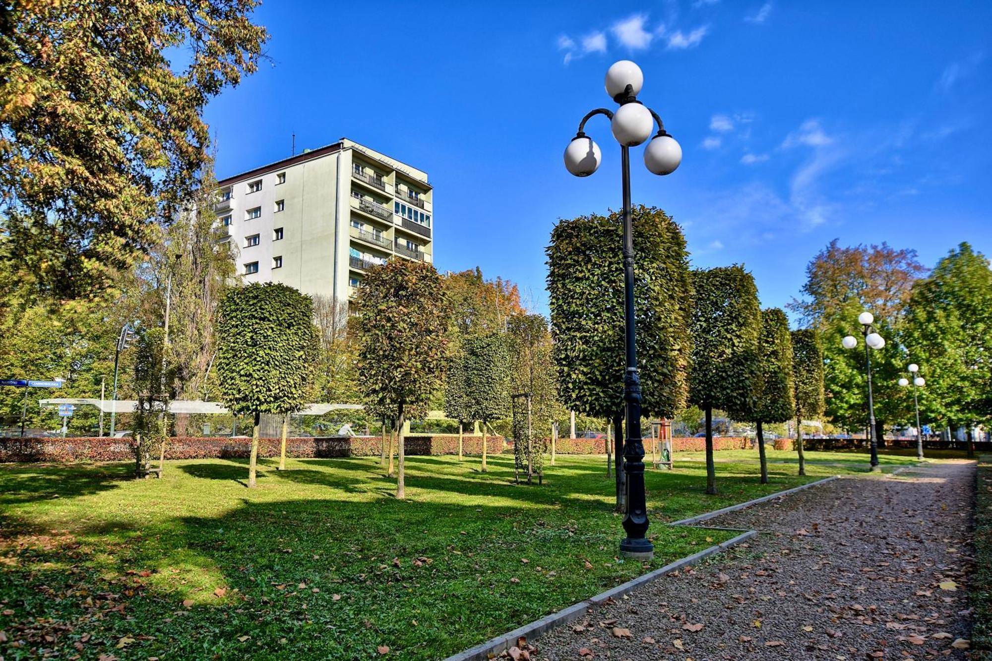 Czarnowiejska Mini Studio With Loggia Krakow Bagian luar foto